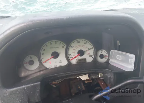 2003 Ford Escape Xlt z USA, uszkodzony, nr VIN 1FMYU03163KC65831